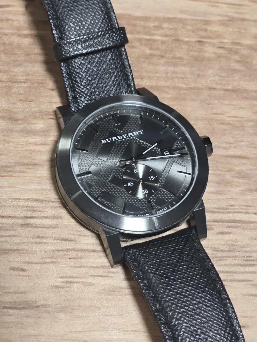 버버리 시계 42mm 정품